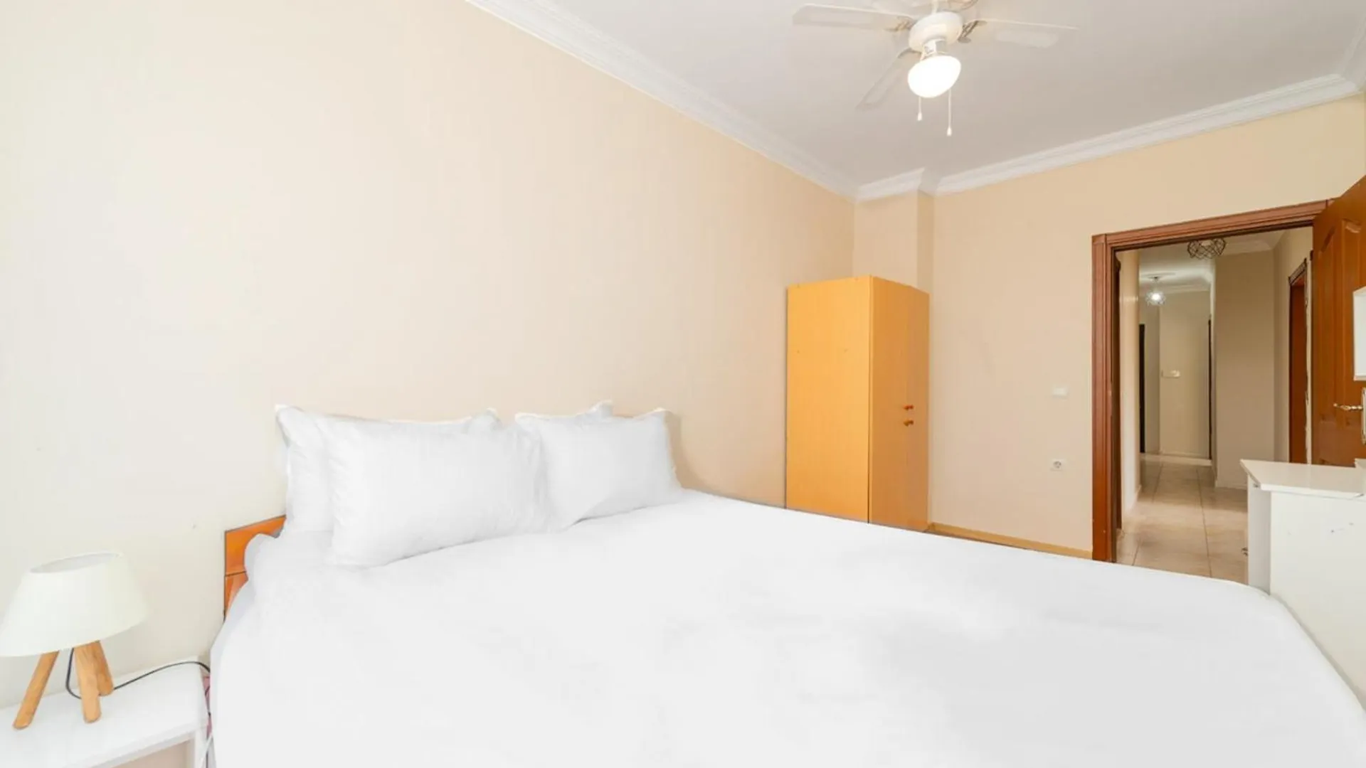 Central Flat W Balcony 10 Min To Hadrian Gates Apartment Antalya
