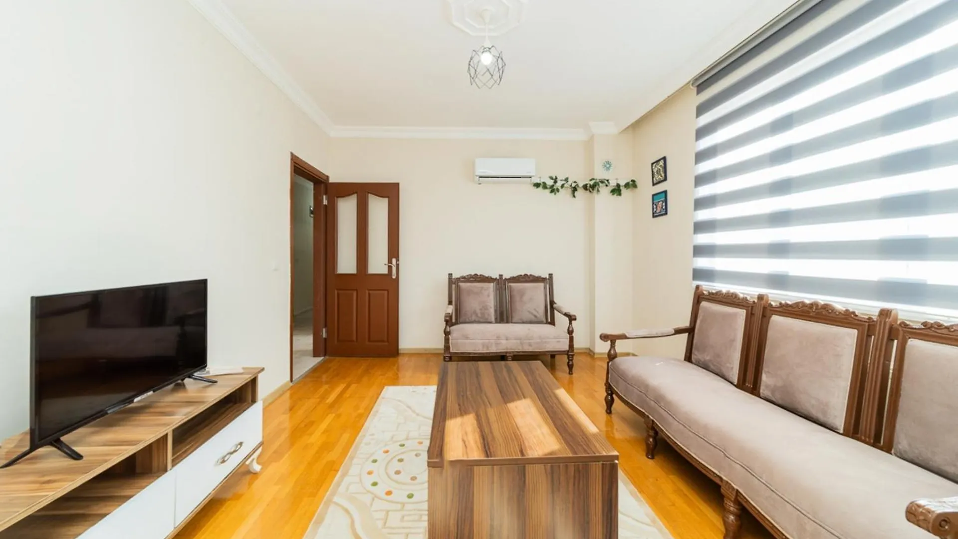 Central Flat W Balcony 10 Min To Hadrian Gates Apartment Antalya