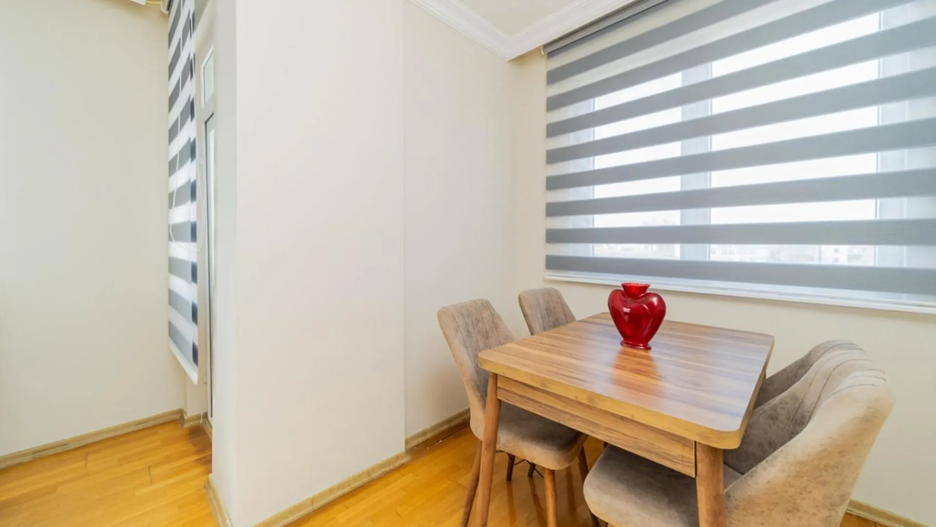 Central Flat W Balcony 10 Min To Hadrian Gates Apartment Antalya